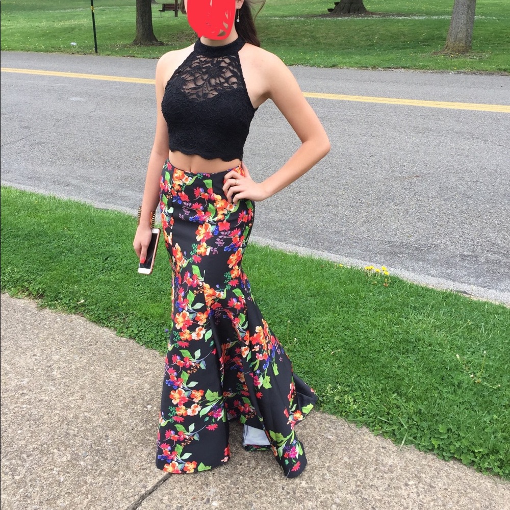 Floral two piece prom dress